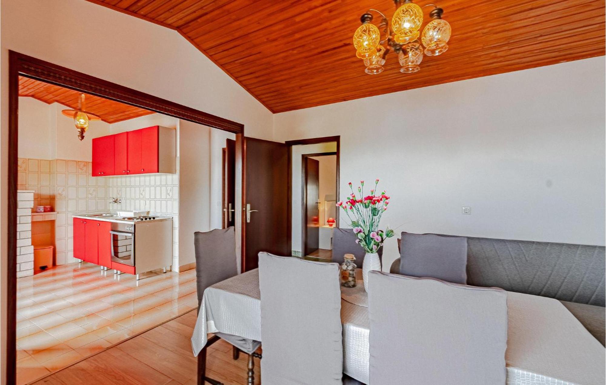 Beautiful Home In Prizba With Kitchen ภายนอก รูปภาพ