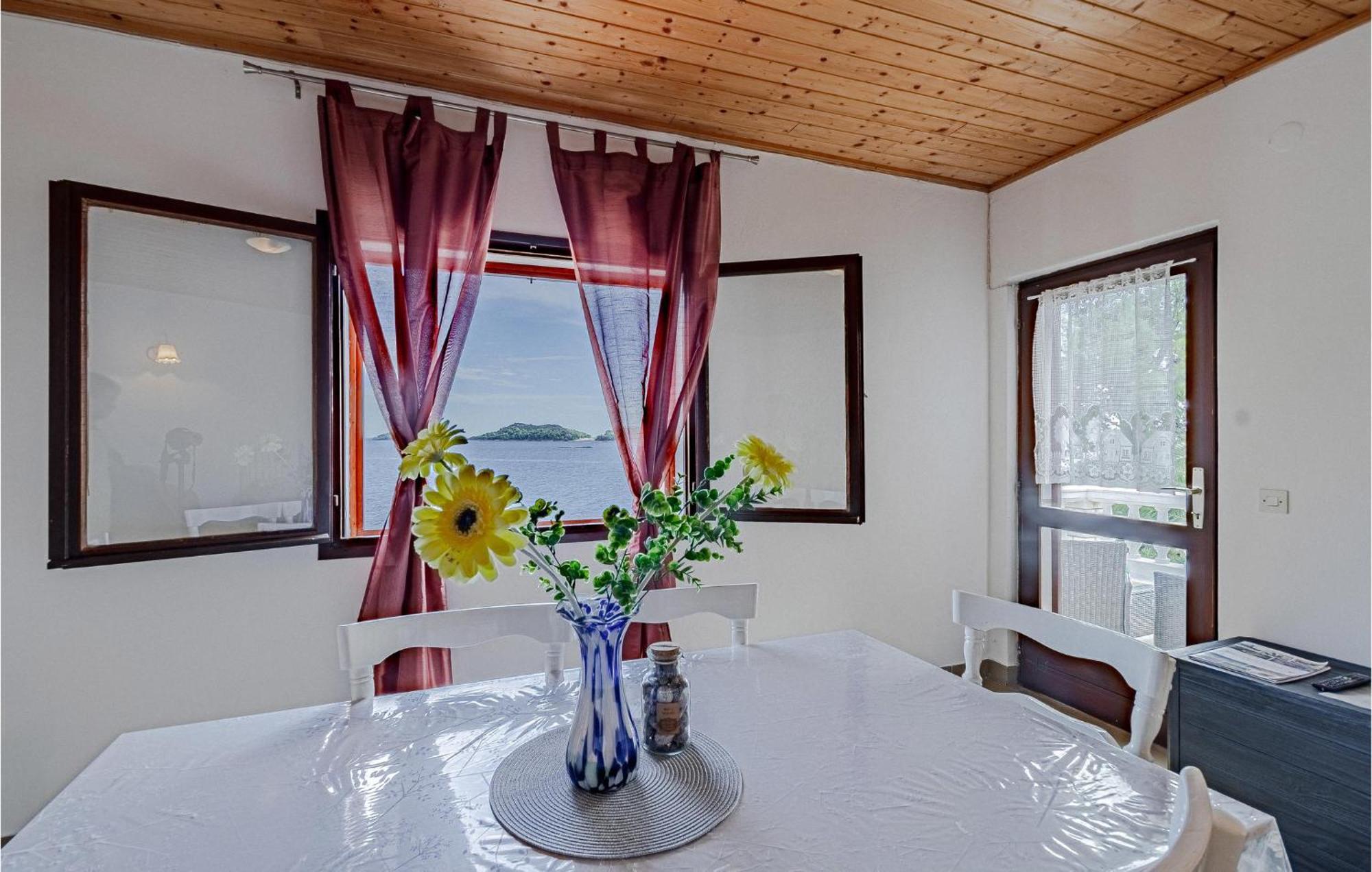 Beautiful Home In Prizba With Kitchen ภายนอก รูปภาพ