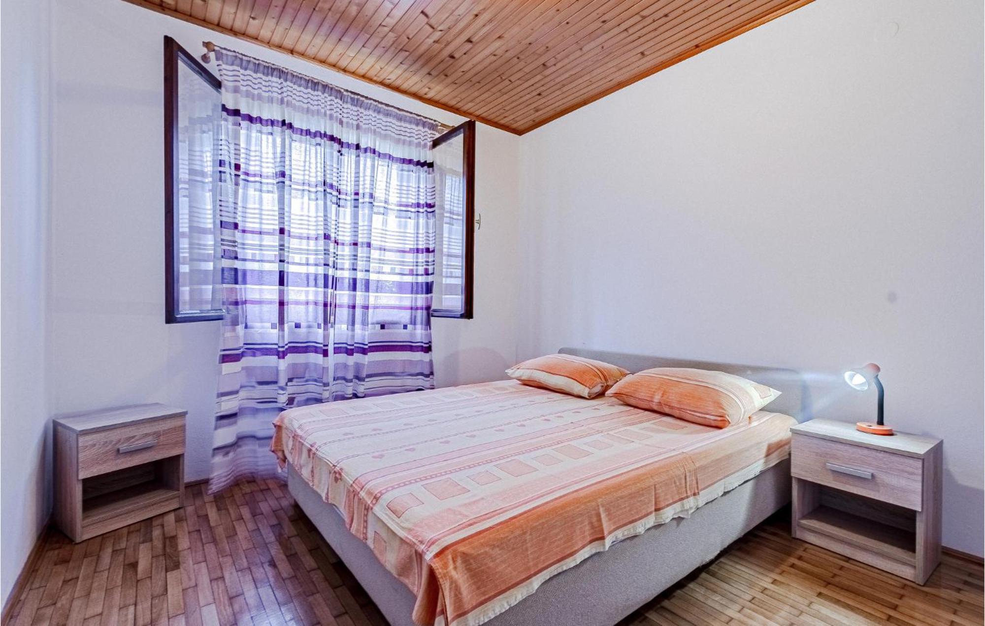 Beautiful Home In Prizba With Kitchen ภายนอก รูปภาพ
